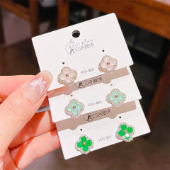 Delicate colorful crystal clover studs earrings