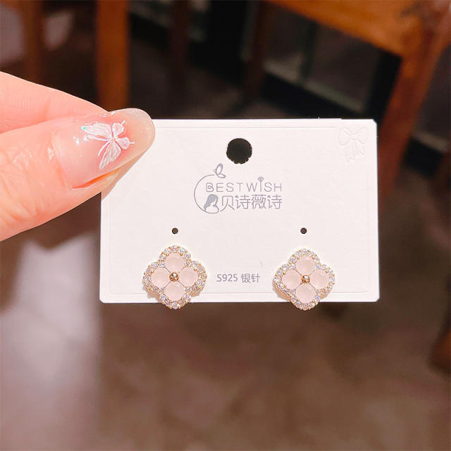 Delicate colorful crystal clover studs earrings