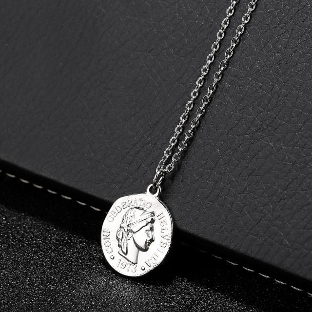 18K Queen Elizabeth II coin pendant stainless steel necklace