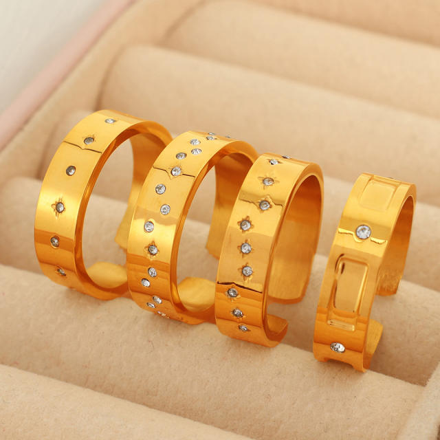 Concise easy match rhinestone setting stainless steel big hoop earrings finger rings