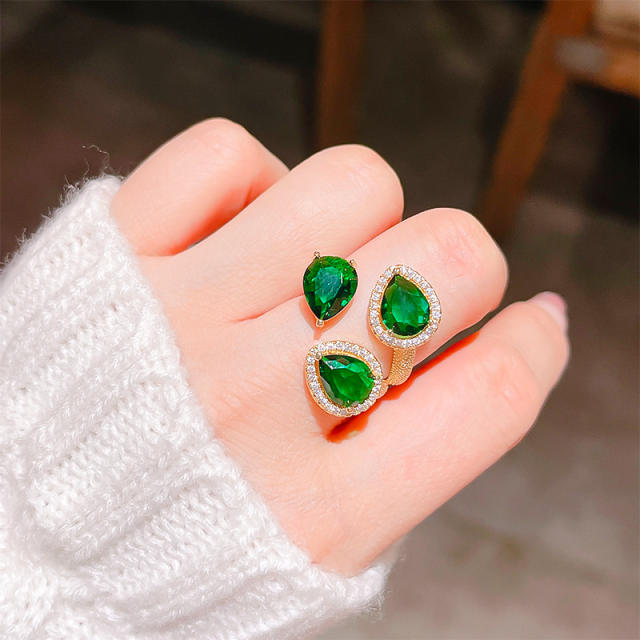 Korean fashion faux emerald statement finger rings