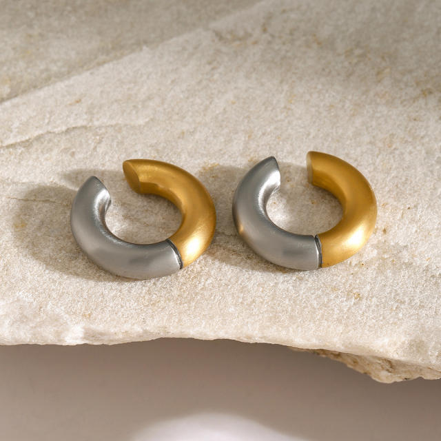 18KG unique mix color frosted design stainless steel ear cuff