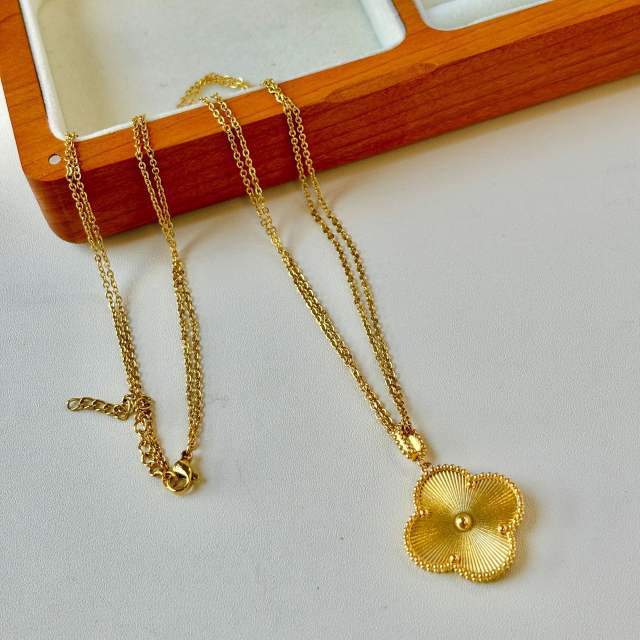 26mm Laser clover pendant stainless steel dainty necklace