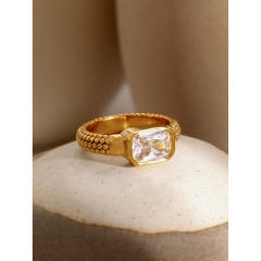 18KG concise cubic zircon diamond stainless steel finger ring