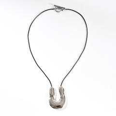 Personlity chunky U shape pendant stainless steel necklace