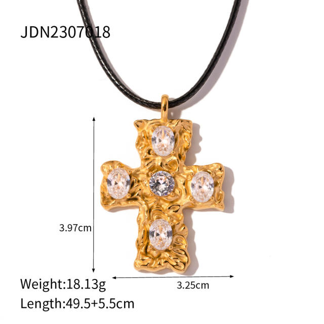 18KG chunky heart hollow heart pendant stainless steel necklace