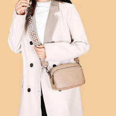 Popular Cowhide leather small size women crossbody bag