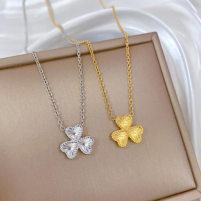 Concise laser design petal clover stainless steel necklace