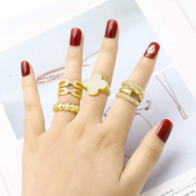 Delicate full diamond clover chunky gold plated copper rings