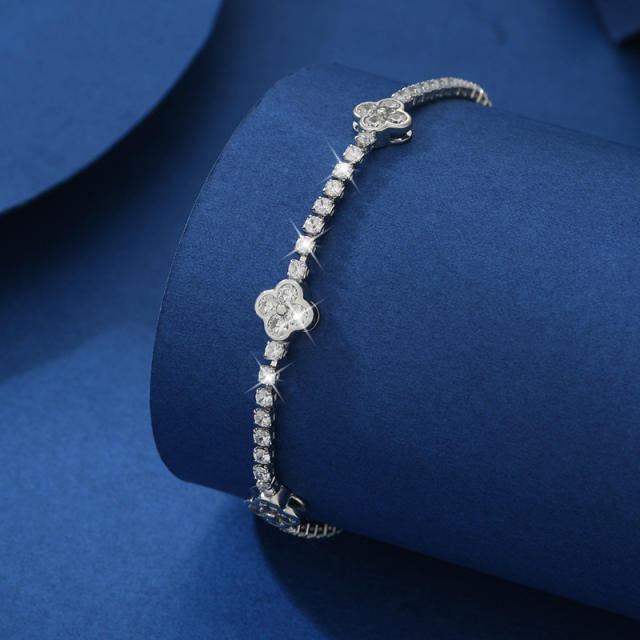 Delicate diamond clover tennis chain women bracelet