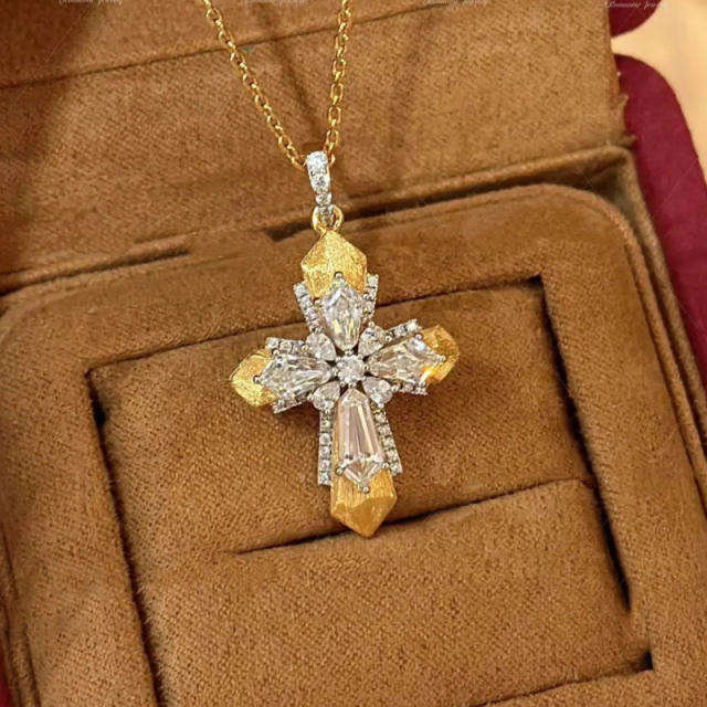 Italy palace trend luxury diamond cross copper necklace