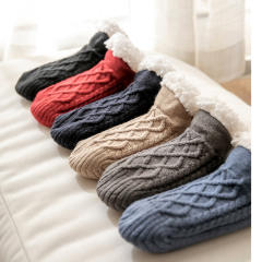 Winter warm braid pattern floor socks