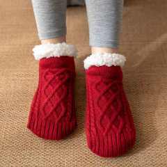 Winter warm braid pattern floor socks