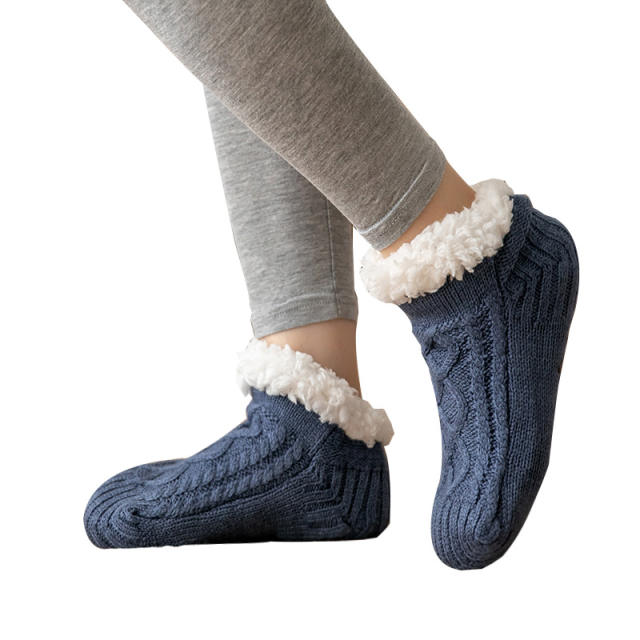 Winter warm braid pattern floor socks