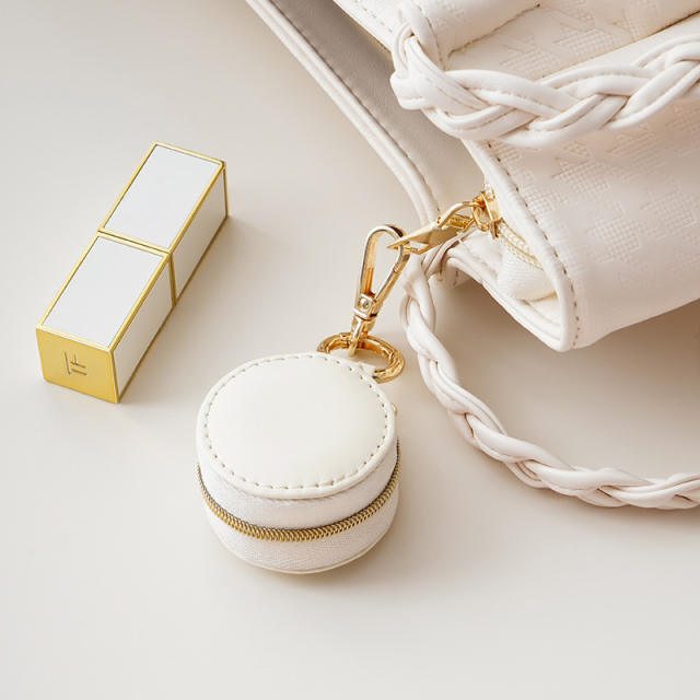 Portatable round shape PU leather mini travel jewelry box keychain