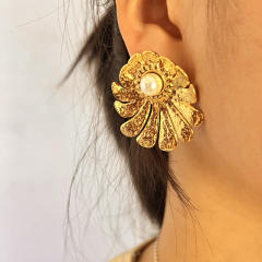 Vintage 18KG pearl flower bigger earrings stainless steel earrings