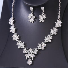 Elegant flower colorful diamond necklace set for wedding