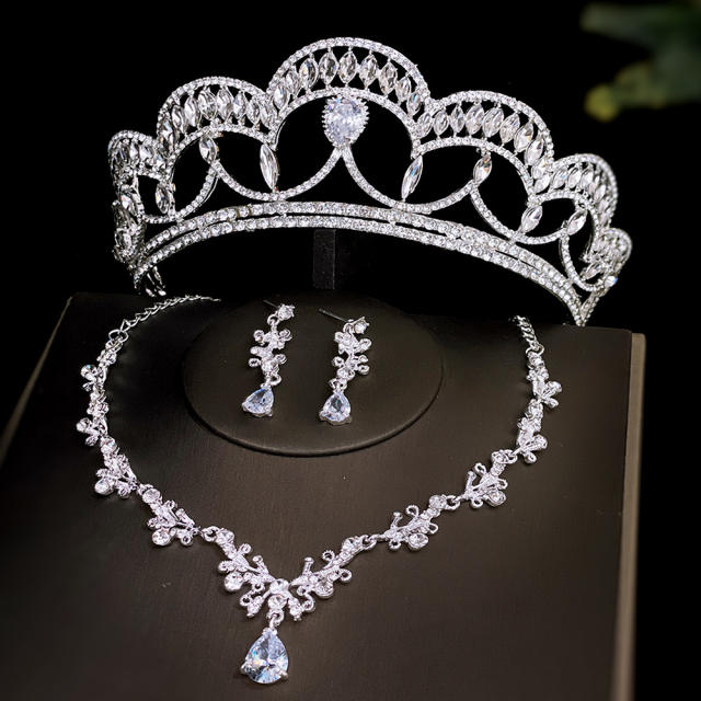 Delicate silver color diamond wedding crown necklace set