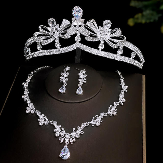 Delicate silver color diamond wedding crown necklace set