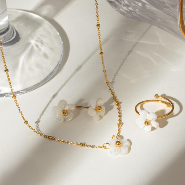 Sweet white shell flower stainless steel necklace rings set