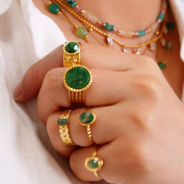 Summer fresh green color natural stone agate stainless steel necklace collection
