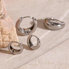 18KG Simple basic stainless steel huggie earrings