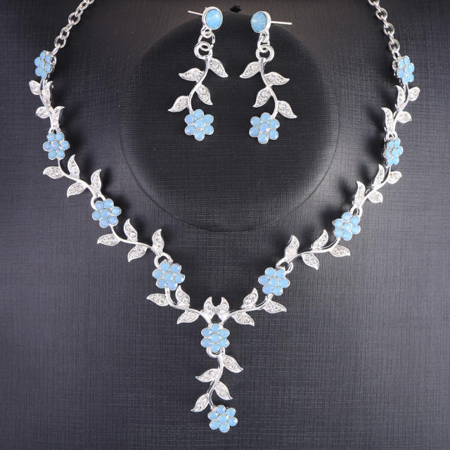 Delicate diamond flower colorful wedding necklace set