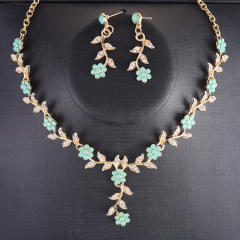 Delicate diamond flower colorful wedding necklace set