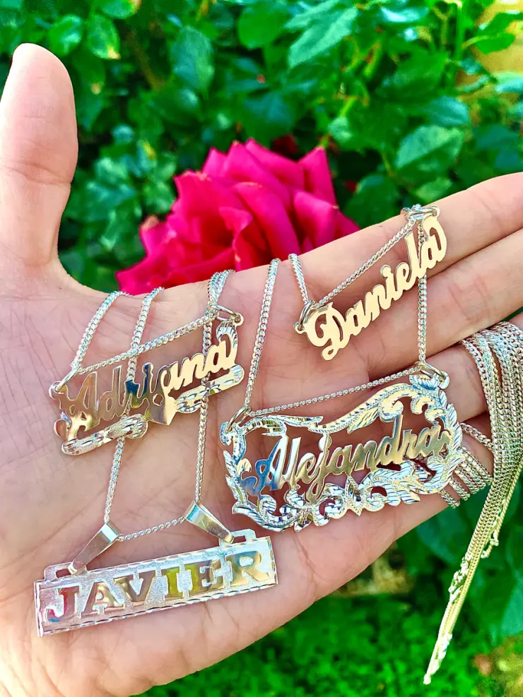 How to Purchase a name jewelry 