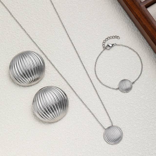 Elegant geometric heart stainless steel neckace earrings bracelet set