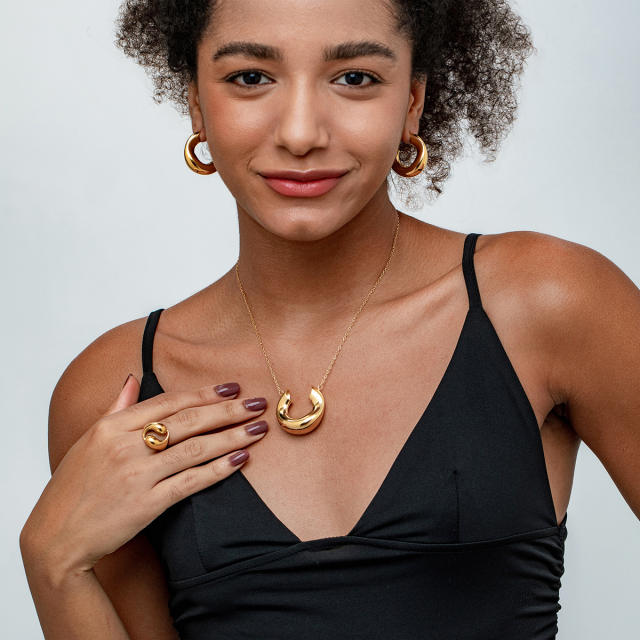 Unique geometric horseshoe pendant stainless steel necklace earrings set