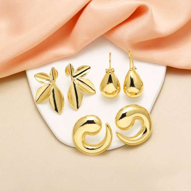18KG chunky flower petal copper bigger earrings