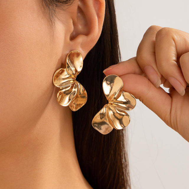 Vintage gold silver alloy flower chunky earrings