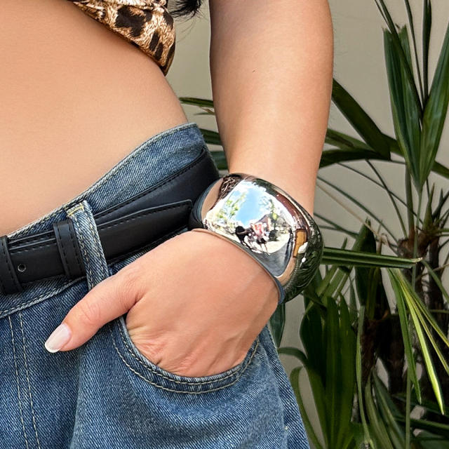 Chunky creative geometric alloy bangle band