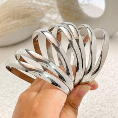Chunky gold color iron women bangle band set