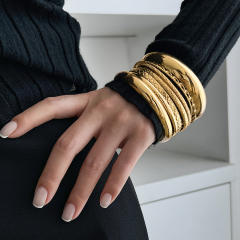 Chunky gold color iron women bangle band set