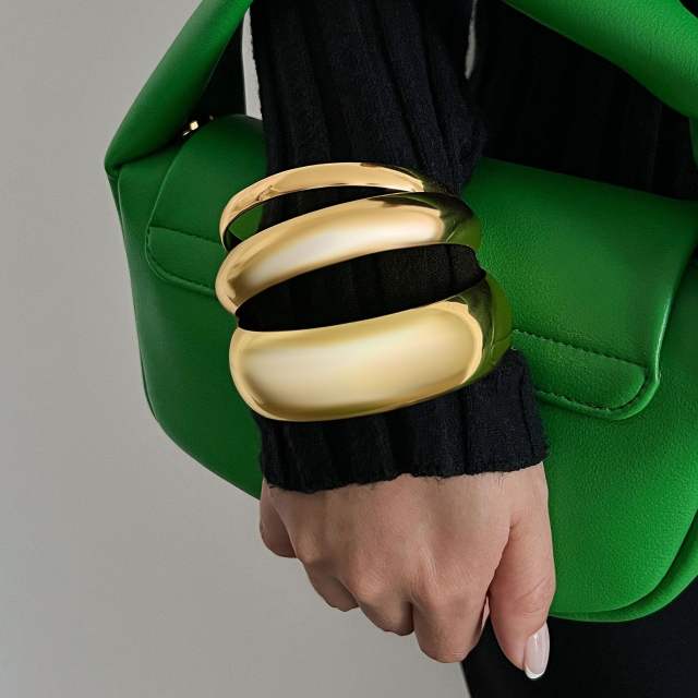 Chunky gold color iron women bangle band set