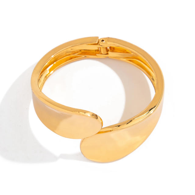 Punk trend chunky gold color wide bangle band set