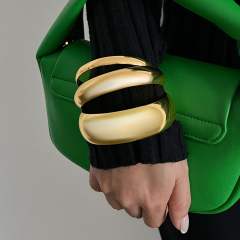 Chunky gold color iron women bangle band set