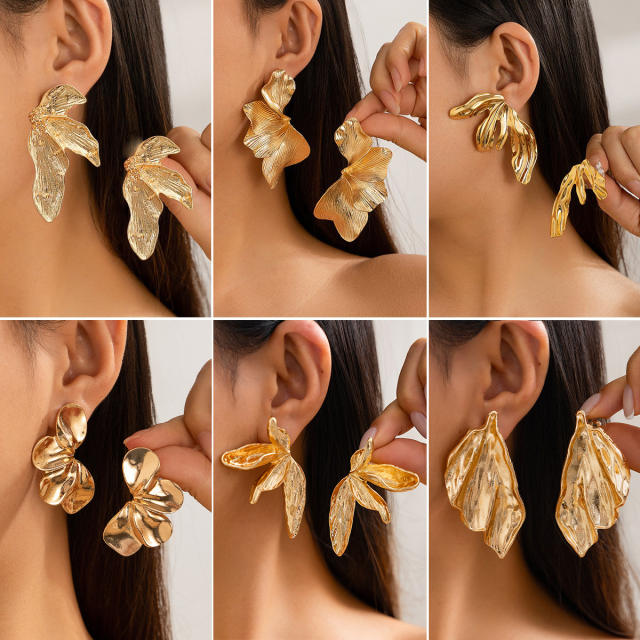 Vintage gold silver alloy flower chunky earrings