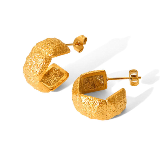 18KG geometric C shape frosted hammer pattern stainless steel earrings
