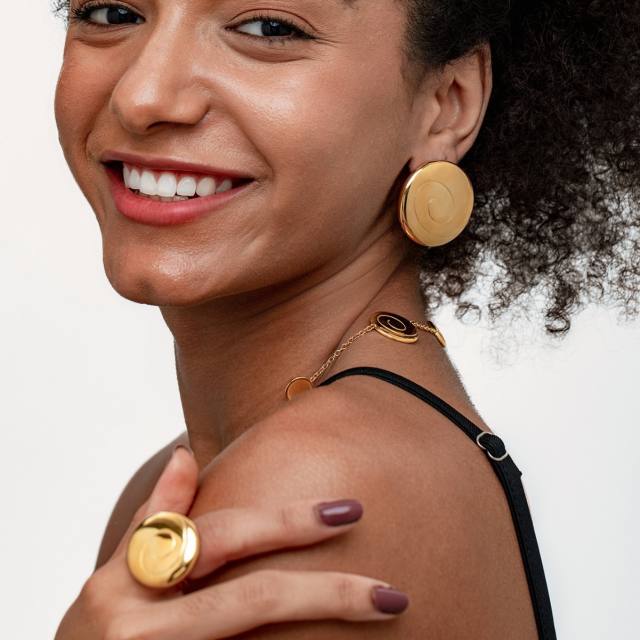 Concise easy match geometric round piece stainless steel necklace set