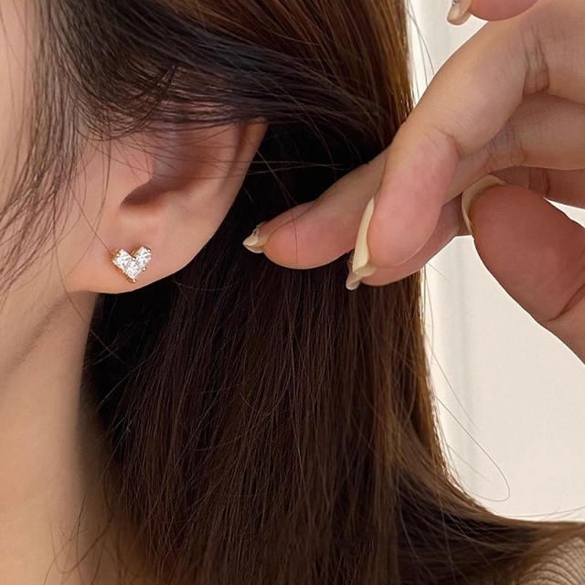 Simple diamond tiny heart copper studs earrings