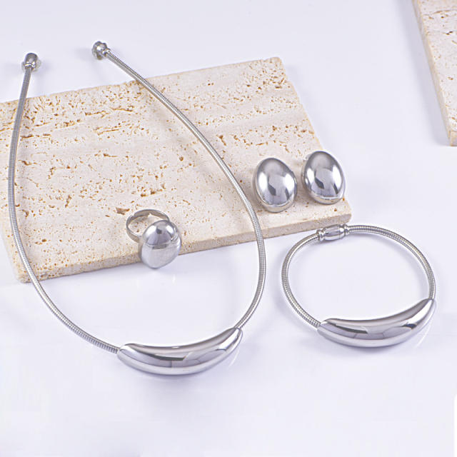Chunky geometric stainless steel choker necklace set
