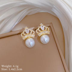 Dainty pearl bead diamond crown pendant stainless steel chain necklace set