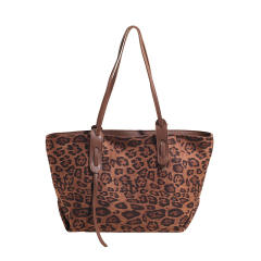 Winter autumn leopard pattern women tote bag
