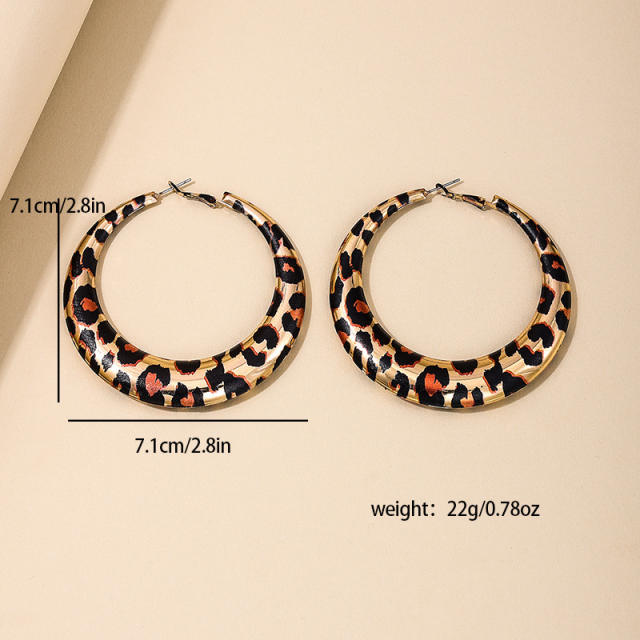 Exaggerated geometric hoop leopard print maillard big hoop earrings