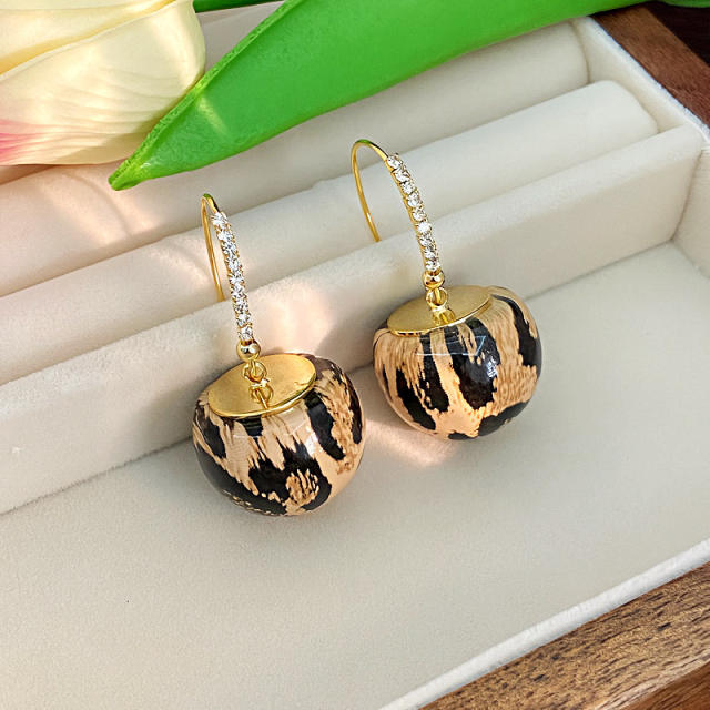 Autumn and Winter New Leopard Print Ball Diamond Earrings