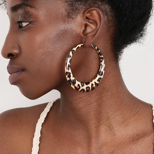 Exaggerated geometric hoop leopard print maillard big hoop earrings