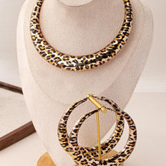 Exaggerated Geometric Leopard Maillard Women's Earrings Necklace Set suit